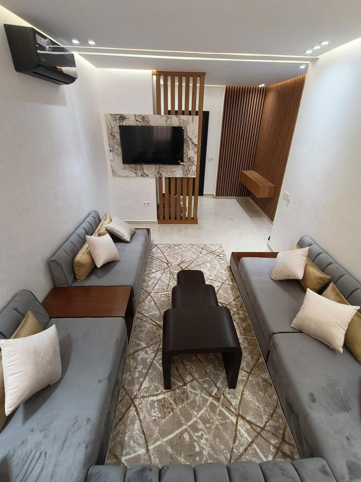 Luxury With Panoramic View Apartment *
